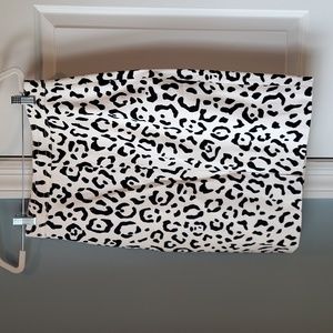 NWOT Ann Taylor Midi Skirt
